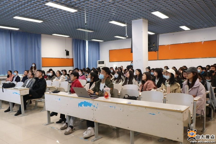 新华社校园招聘_新华社2018校园招聘(2)